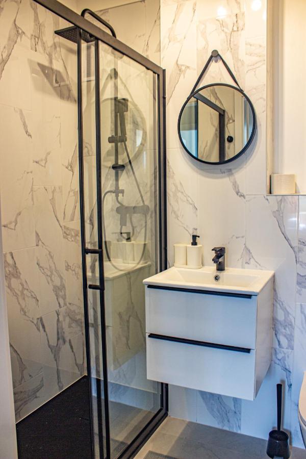Apartment In The Center - Browary Warszawskie วอร์ซอ ภายนอก รูปภาพ