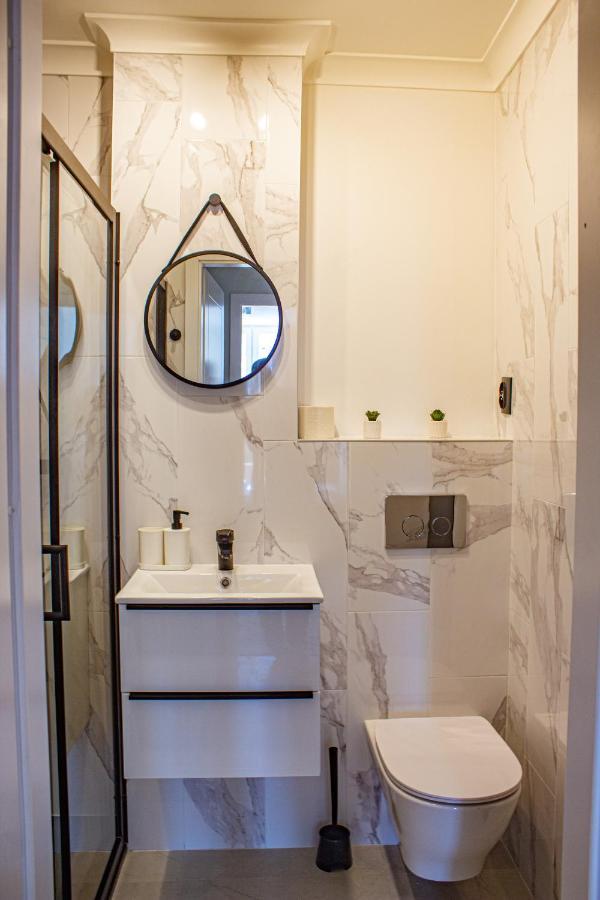 Apartment In The Center - Browary Warszawskie วอร์ซอ ภายนอก รูปภาพ