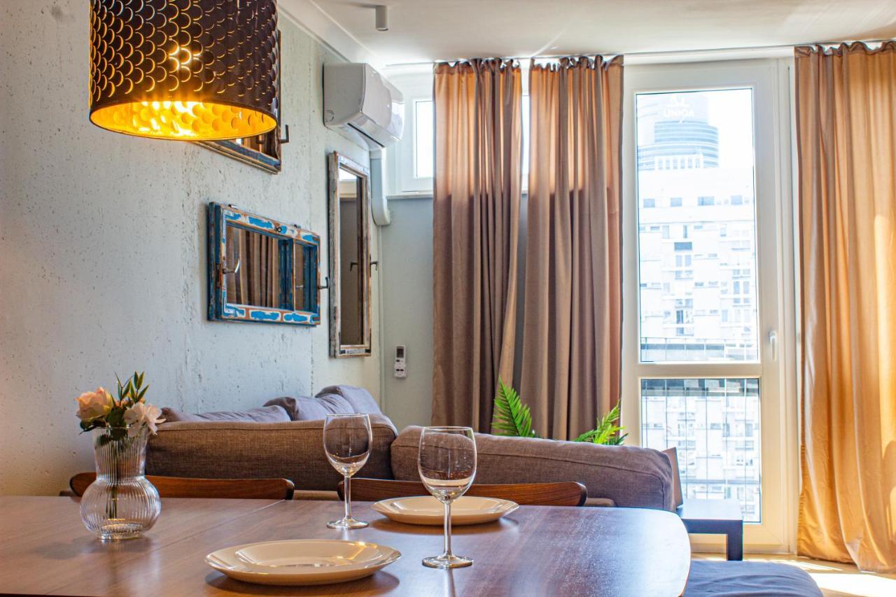 Apartment In The Center - Browary Warszawskie วอร์ซอ ภายนอก รูปภาพ